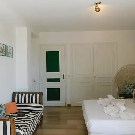 Superb T4 'port Aubernon' With Sea View Air Conditioningparking And Pool
