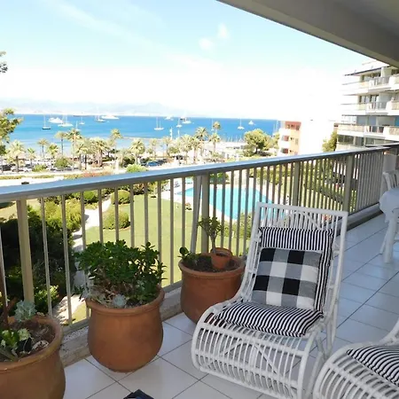 Apartment Superb T4 'port Aubernon' With Sea View Air Conditioningparking And Pool Antibes