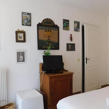 Apartment Superb T4 'port Aubernon' With Sea View Air Conditioningparking And Pool Antibes